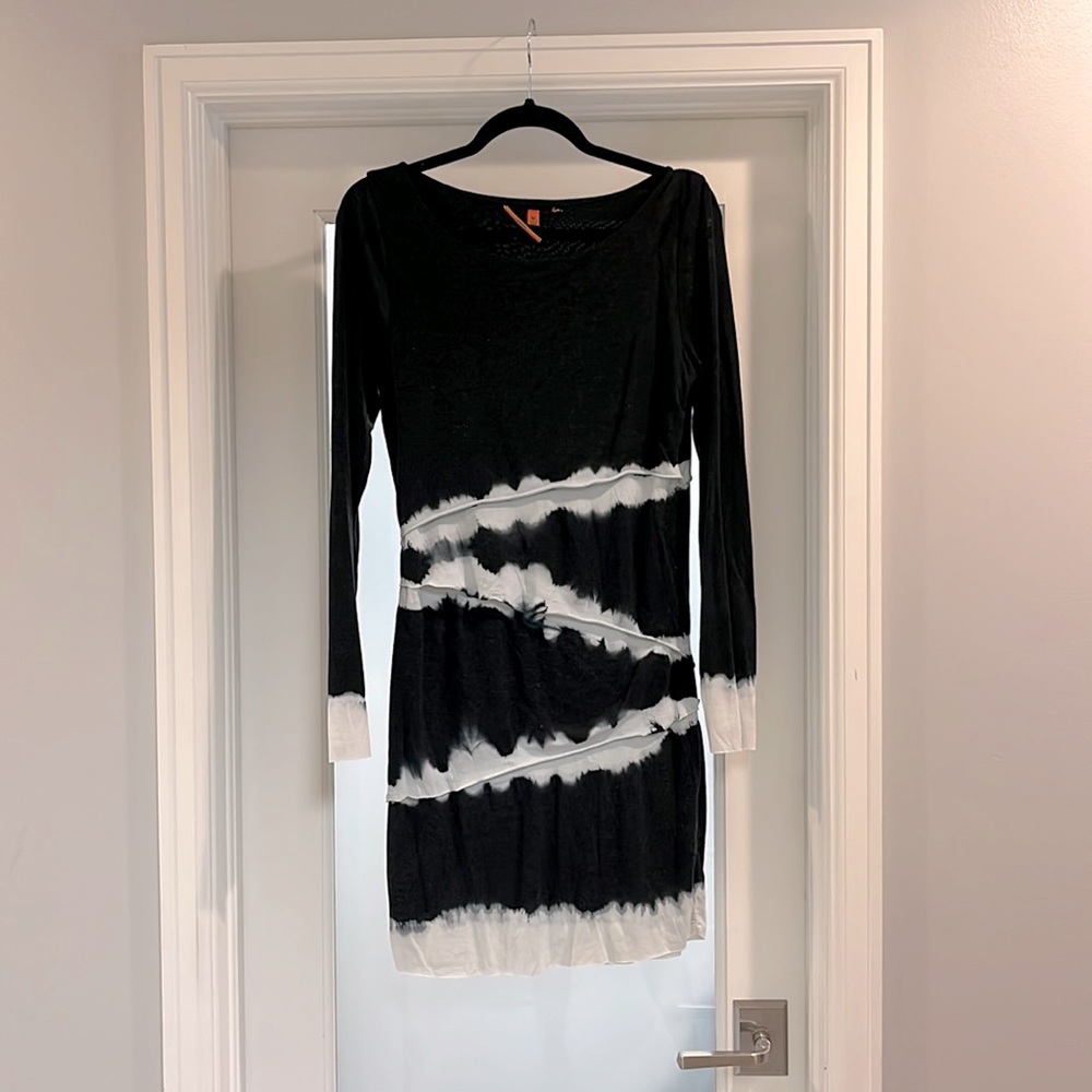 Tie dye, long sleeve dress